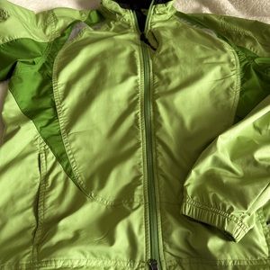 Light weight spring rain pullover